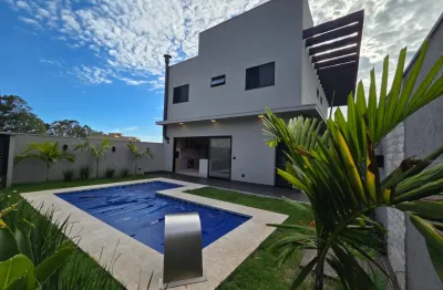 Sobrado, 3 suítes, escritório, cozinha em gourmet, piscina