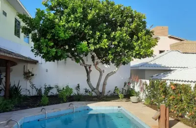 Vendo uma excelente casa em condomínio fechado. vilas do atlântico r$ 1.750.000,00