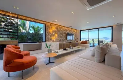 Belíssimo Sobrado no condomínio Jaguary - Porteira Fechada, 450 m² - São José dos Campos/SP