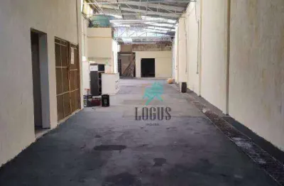 Galpão à venda com 300 metros quadrados, próximo ao centro de Diadema.