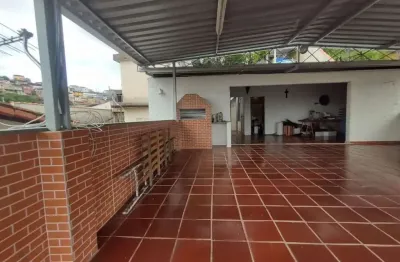 Casa com 4 quartos à venda na Rua Alexandre Visentin, São Bernardo, Juiz de Fora