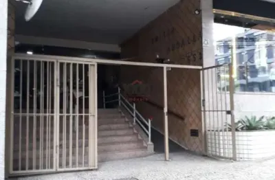 Apartamento de 1/4, 1 vaga de garagem , aguardando por você!