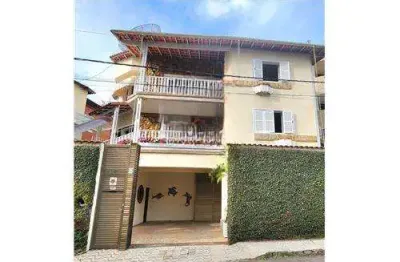 Casa com 3 quartos à venda na Rua Teodomiro Campos, Bom Pastor, Juiz de Fora