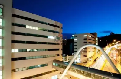 Sala comercial para alugar na Avenida Presidente Itamar Franco, Cascatinha, Juiz de Fora
