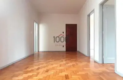 Apartamento com 3 quartos para alugar na Rua Antônio Dias Tostes, Granbery, Juiz de Fora