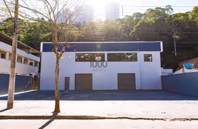 Barracão / Galpão / Depósito para alugar na Rua Ibitiguaia, Santa Luzia, Juiz de Fora