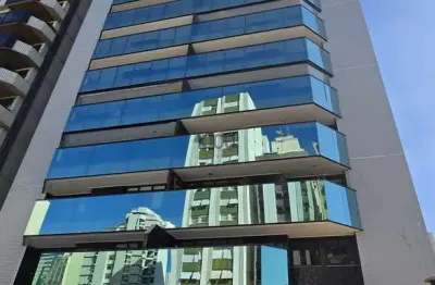 Apartamento com 4 quartos à venda na Rua Santo Antônio, Centro, Juiz de Fora