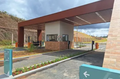 Terreno em condomínio fechado à venda na Rua Benjamim Guimarães, Democrata, Juiz de Fora