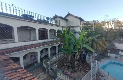 Casa com 8 quartos à venda na Rua José Libânio Rodrigues, Bandeirantes, Juiz de Fora