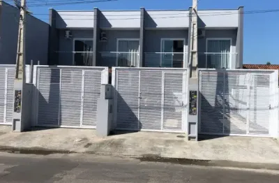 Casa com 2 quartos para alugar na Rua Padre Valente Simeoni, 424, Aventureiro, Joinville