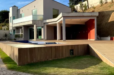 Maravilhosa casa dúplex, com área gourmet, piscina, jardin