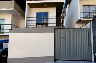 Excelente localização, casa dúplex, documentos regularizados