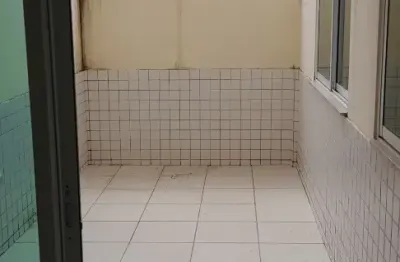 Ótimo apartamento,  localização privilegia, no centro do bairro Benfica