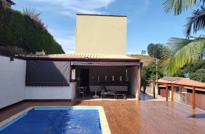 Excelente localização, ótima topografia, loacal, seguro, natureza exuberante