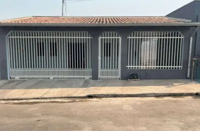 Casa com 2 quartos à venda na Rua B-5, 5, Parque Cuiabá, Cuiabá