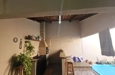 Casa à venda no condomínio rubi, petrópolis, várzea grande, mt