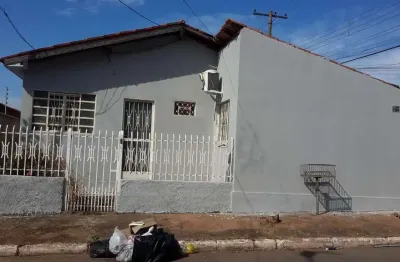 Casa com 3 quartos à venda na Rua das Hortências, 12, Cohab Santa Isabel, Várzea Grande