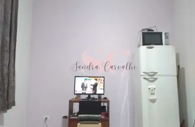 Oportunidade no embaré: 1 dormitório, mobiliado e a poucos passos da praia