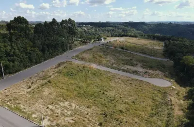 Vende Terreno com 360 m² Condominio Residencial Villa Gaudi