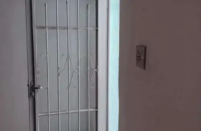 Casa à Venda na Vila Hortência, Sorocaba – 2 Dorms, 150m², R$280mil