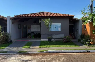 Casa em condomínio com piscina 03 quartos sendo 01 suíte - condomínio bela vista 1