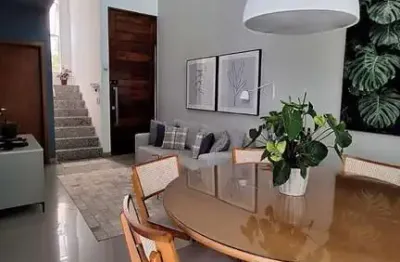 Casa com 3 quartos para alugar na Rua São Pedro das Graças, Sim, Feira de Santana