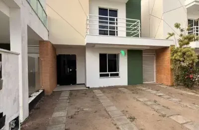 Casa com 3 quartos para alugar na Rua Miranda, Mangabeira, Feira de Santana