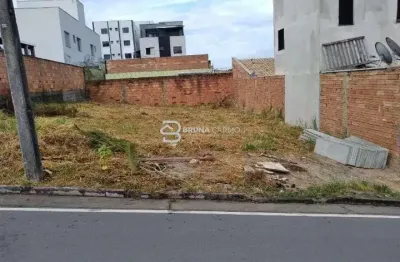Terreno de 240m² em excelente localização no bairro jadir marinho