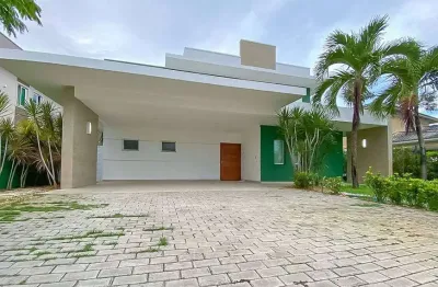 Casa de condomínio para aluguel e venda tem 315 metros quadrados com 4 quartos
