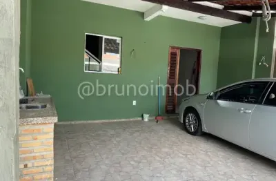 Casa duplex com 5 quartos, 4 suítes, lavabo, 2 vagas na Maraponga
