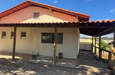Chácara / sítio com 2 quartos à venda na Rua Benedito Quintino, Zona Rural, Jaboticatubas