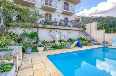 Casa com 3 dormitórios à venda, 146 m² por r$ 850.000,00 - vale do paraíso - teresópolis/rj