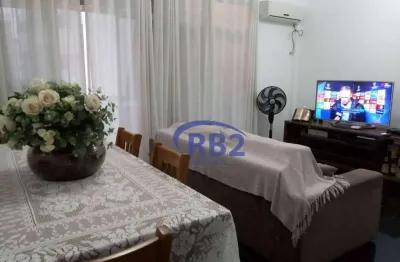 Excelente apartamento com planta ampla e todo montado com armários.