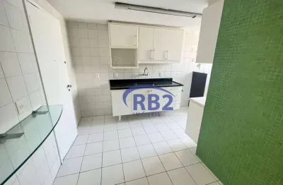 Apartamento amplo de 2 quartos com a vista totalmente livre e vaga de garagem em icaraí