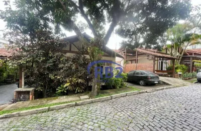 Casa em condomínio fechado em santa rosa com lazer completo