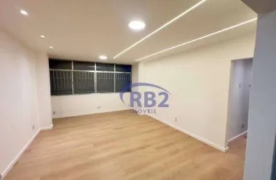Apartamento reformado de 3 quartos na quadra da praia de icaraí