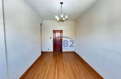 Apartamento de 3 quartos com vaga no miolo de Icaraí por R$700.000,00