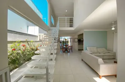Sobrado mobiliado no residencial belize | único condomínio fechado frente mar de itanhaém