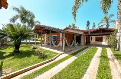 Casa com mini campo de futebol pomar salão de jogos, pomar e lazer completo - itanhaém sp - litoral sul