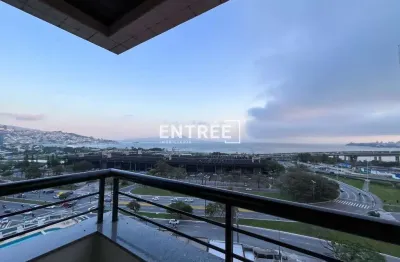 Apartamento com 3 quartos à venda na Rua Cristóvão Nunes Pires, 170, Centro, Florianópolis