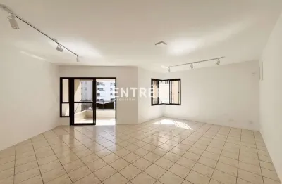 Apartamento 4 quartos (sendo 2 suítes) e 3 vagas - centro