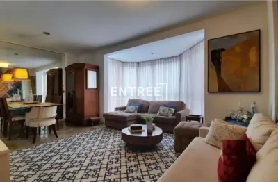 Apartamento 3 quartos (sendo 1 suíte) e 2 vagas - centro