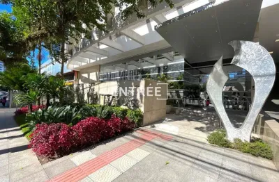 Apartamento 3 quartos (sendo 1 suíte) e 2 vagas - centro