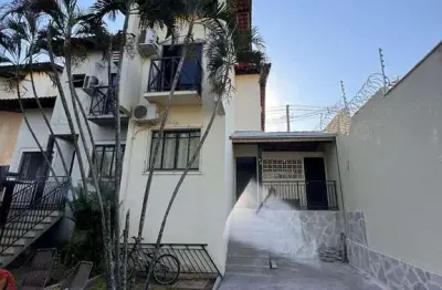 Casa em condomínio fechado com 3 quartos à venda no Recanto dos Pássaros, Cuiabá 