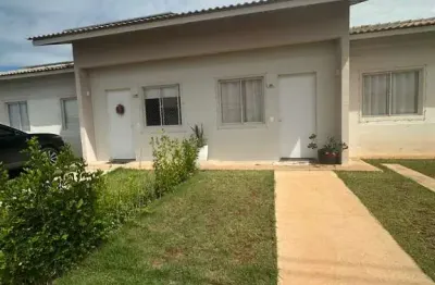 Casa em condomínio fechado com 3 quartos para alugar no Petrópolis, Várzea Grande 