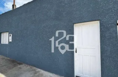 Casa com 1 dormitório para alugar por R$ 1.450,00/mês - Santa Luzia - Bragança Paulista/SP