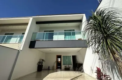 Casa com 3 quartos à venda no colúmbia, londrina  por r$ 890.000