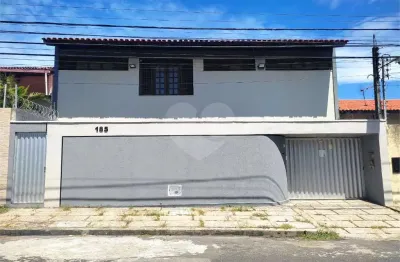 Casa com 3 quartos à venda na Rua Jornalista Nertan Macêdo, Cocó, Fortaleza