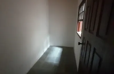 Casa com 2 quartos para alugar na Rua Flávio Cavalcanti, 500, Caxambu, Petrópolis