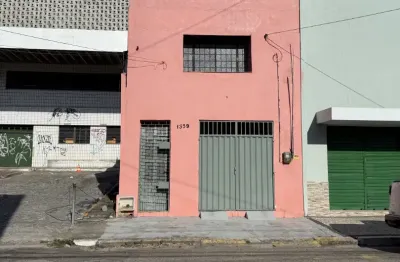 Casa com 2 quartos à venda na Rua João Tomé, 320, Monte Castelo, Fortaleza
